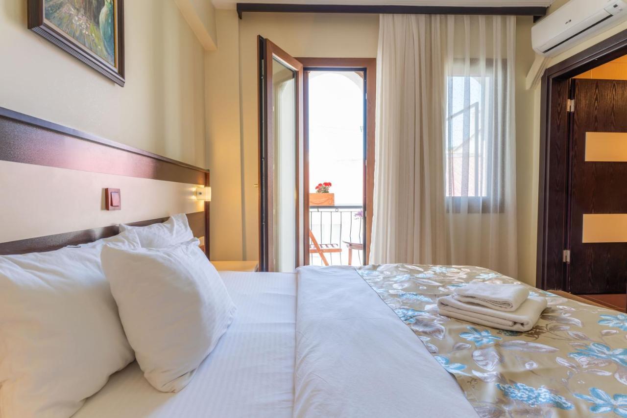 Hotel Karacam Fokaja Zewnętrze zdjęcie